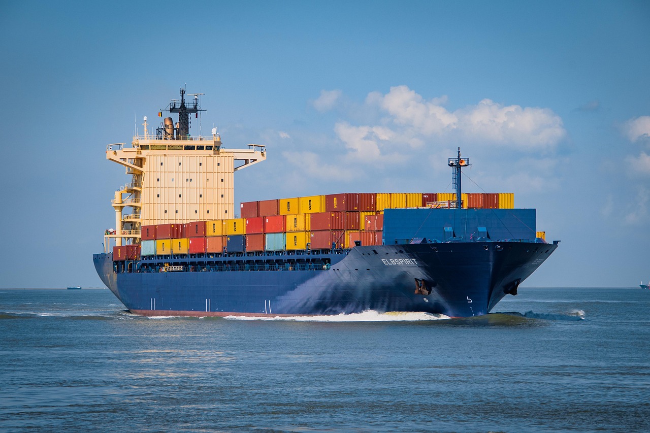 export shipping containers port