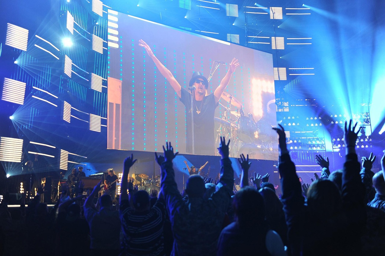 rock concert arena crowd
