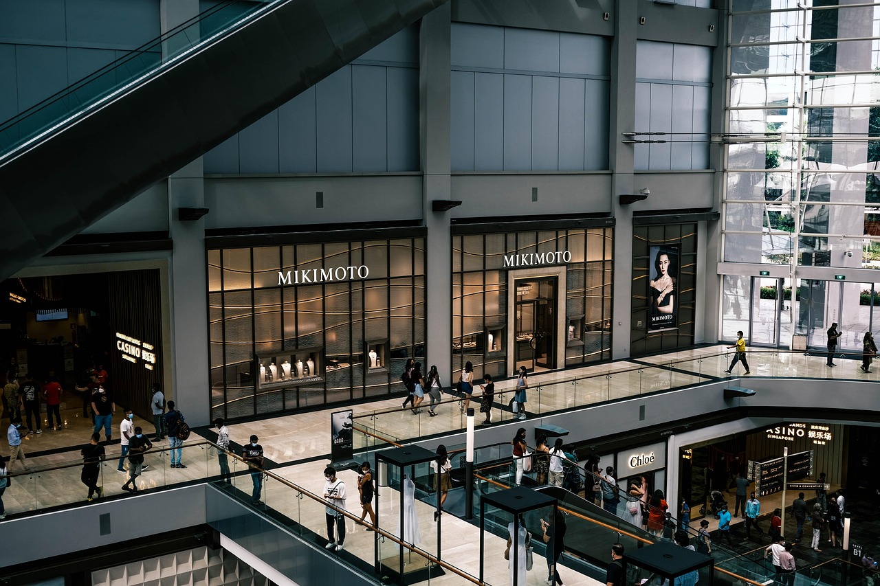 Santa Ana reclama 1,5 millones al antiguo centro comercial por cuotas sin pagar